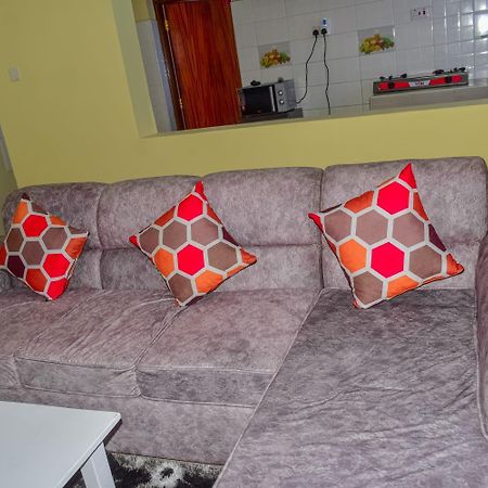 Lux Suites Bamburi Furnished Apartments Eksteriør bilde