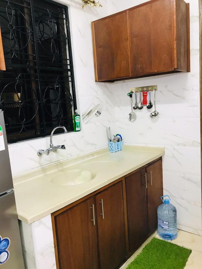 Lux Suites Bamburi Furnished Apartments Eksteriør bilde