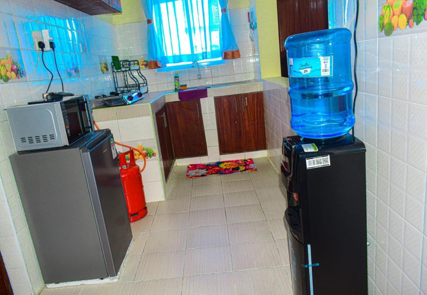 Lux Suites Bamburi Furnished Apartments Eksteriør bilde