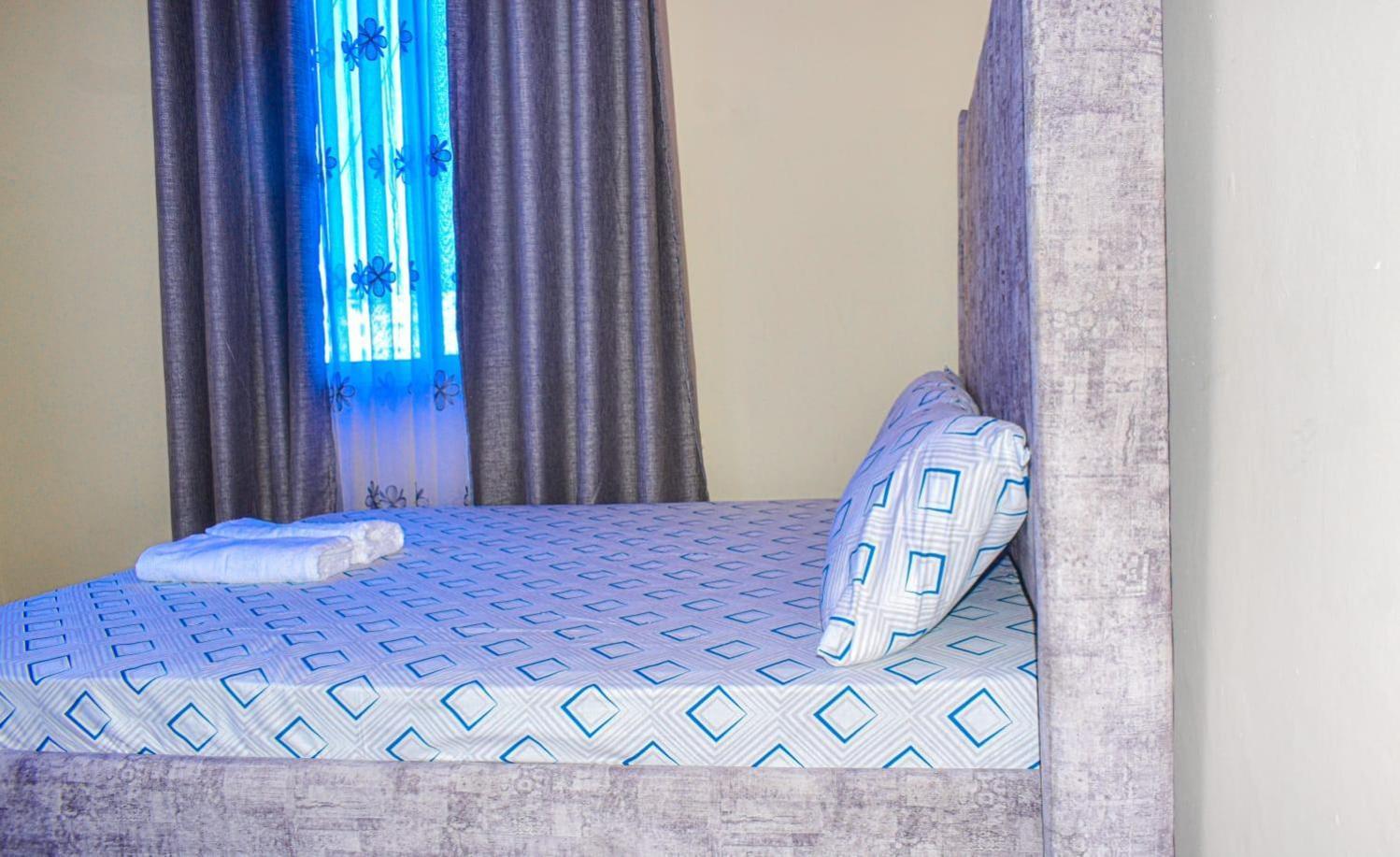 Lux Suites Bamburi Furnished Apartments Eksteriør bilde